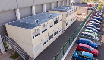 Kontajnerové kancelárie pre administratívu a logistiku Kontajnerové kancelárie pre administratívu a logistiku